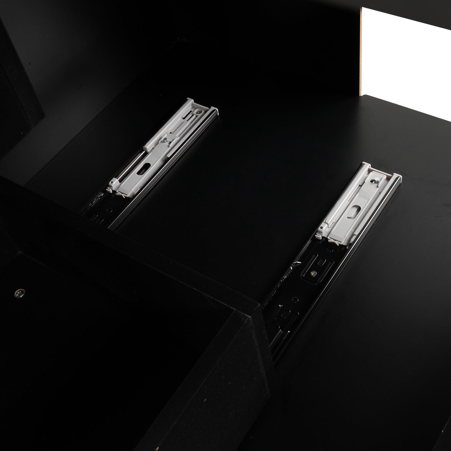 VanityFus 28.6-in Black Bathroom Vanity Single Sink Combo Undermount with Ceramic Top 2 doors 2 drawers